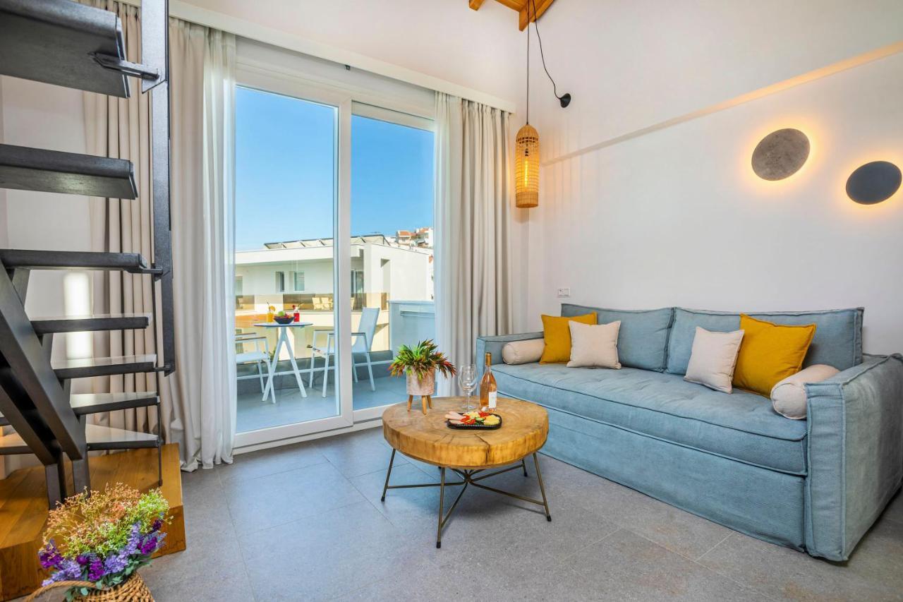 Mirablue Luxury Residences (Adults Only) Pefkochori Buitenkant foto